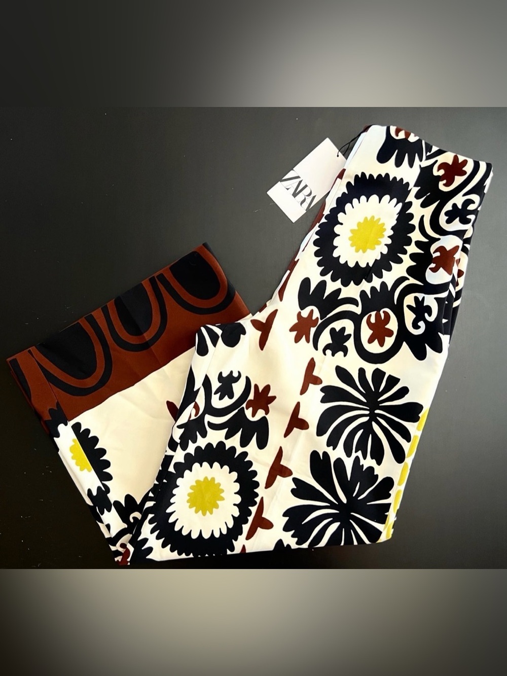 Zara Pants - Picture 9 of 9